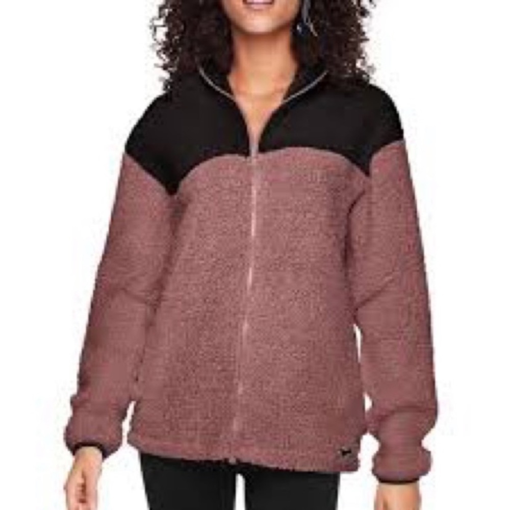 Pink VS Bundle Shepa Jacket & 2 Leggings All M